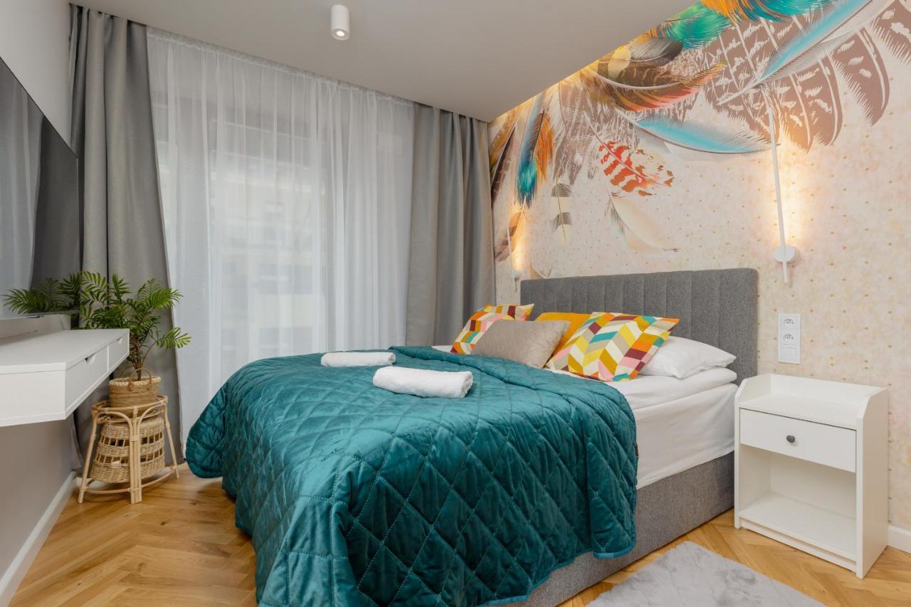 Westfield Burakowska With Parking By Renters * Warsaw