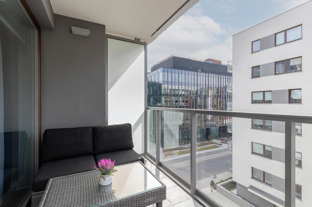 Westfield Burakowska With Parking By Renters * Varsavia